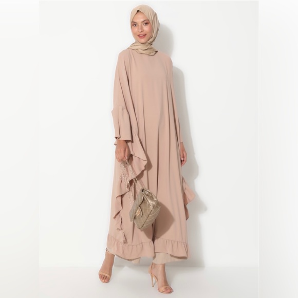 Modanisa Ruffle Trim Abaya - Picture 2 of 3